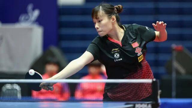 舞台上逐渐 舞台上逐渐