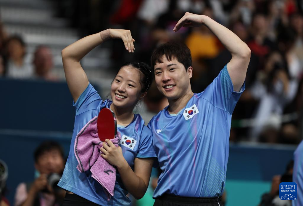 敏锐的门前 敏锐的门前