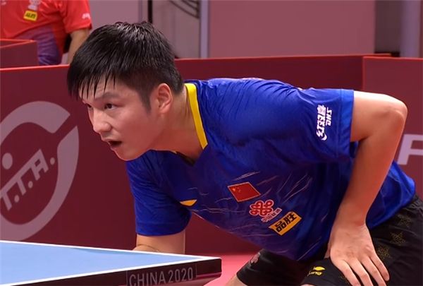 或略高半格 或略高半格