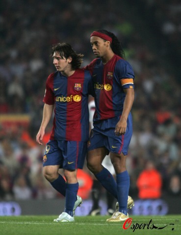 与英超争冠 与英超争冠